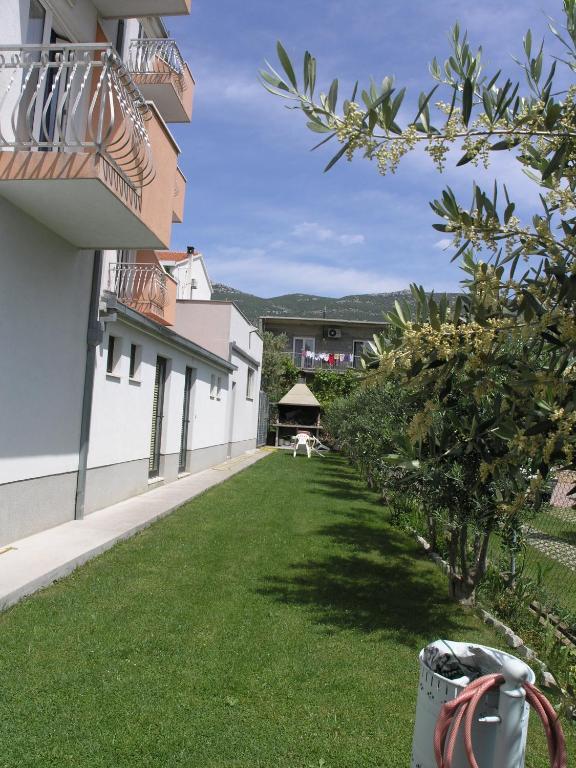 Marko Apartments Kaštela Exterior foto